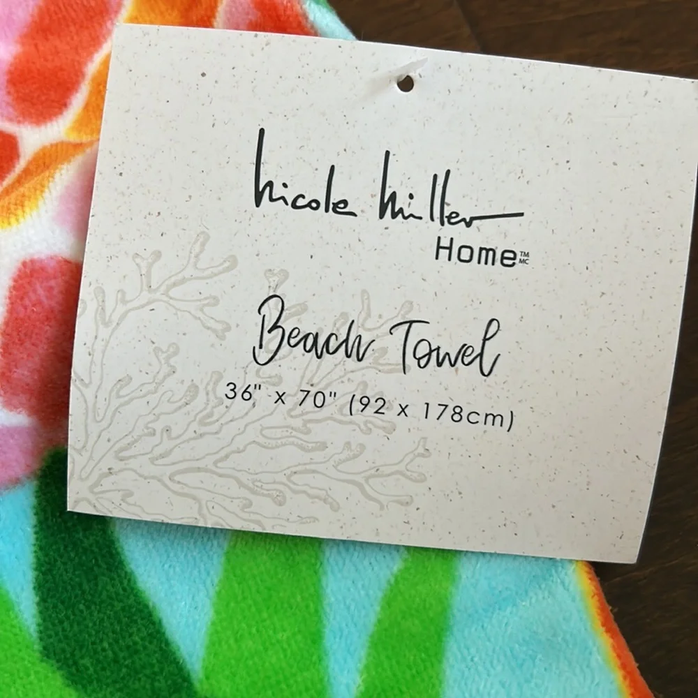 New Nicole Miller Pineapple Print GREEN,BLUE,PINK COTTON BEACH TOWEL 36”x70”